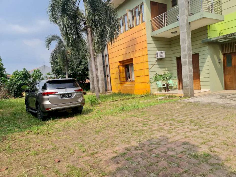 Rumah townhouse kluster bangunan lama..sejuk