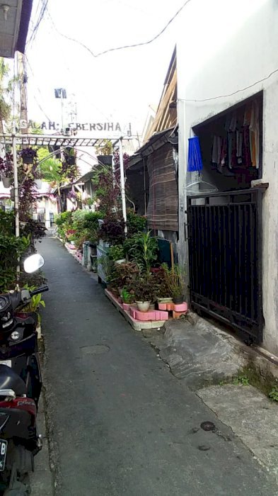 Dijual Murah Rumah Kost 2 Lantai Strategis dan Bebas Banjir