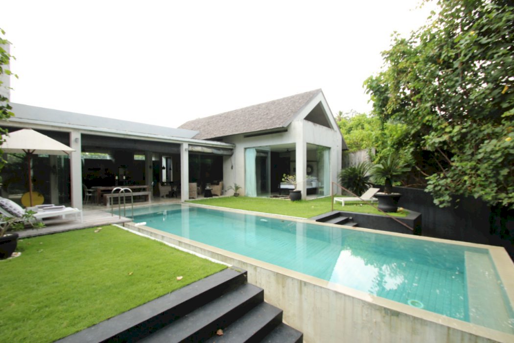Villa mewah view sawah 1 km dari pantai pererenan Canggu Bali
