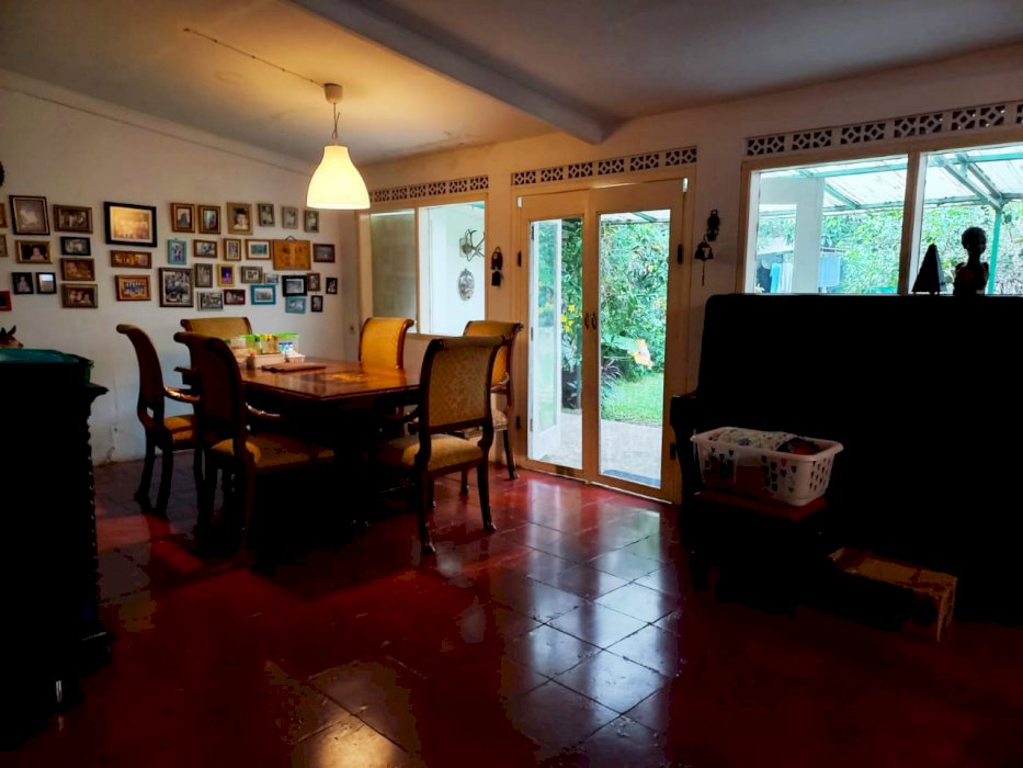 Jual Rmh klasik Modern. Dkt 4 kampus,AEON Mall. Lingk cluster. Furn'sd