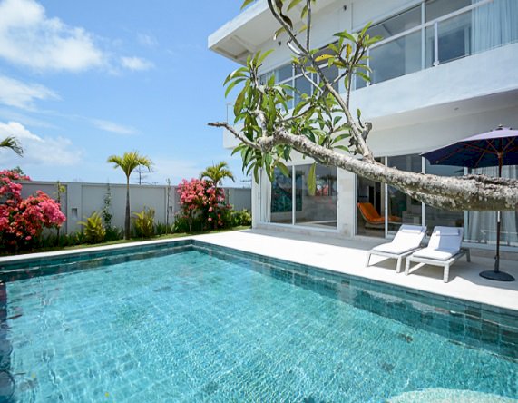Dijual cepat villa full view Ungasan Pecatu Kuta Selatan Badung Bali