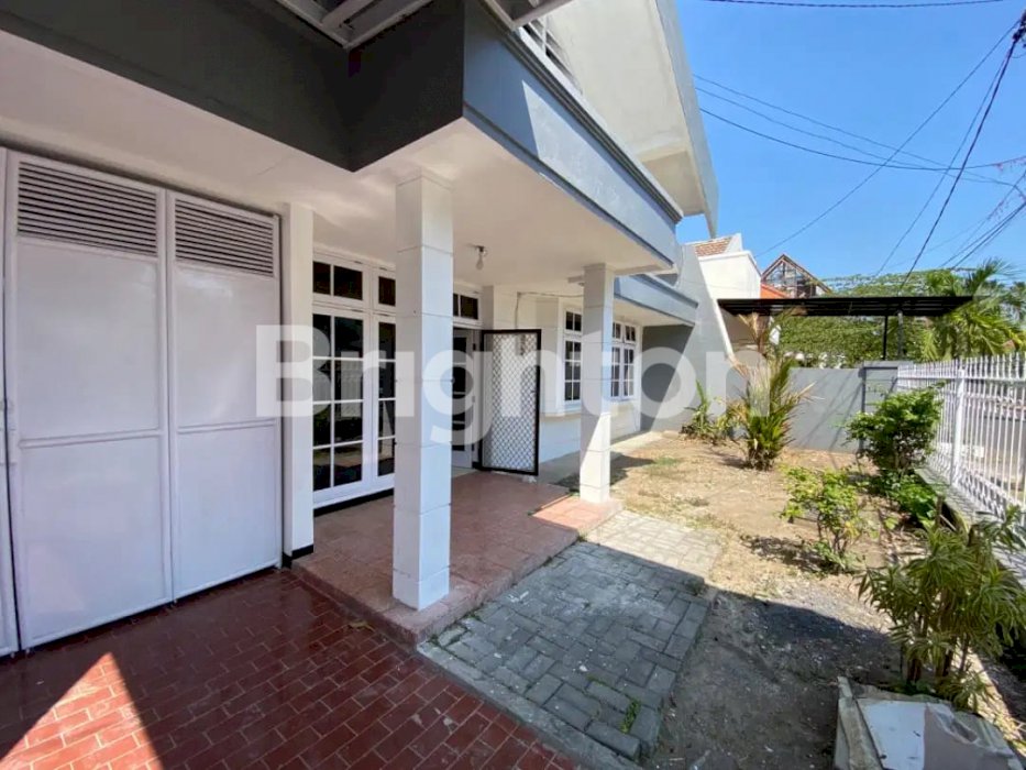 RUMAH TINGGAL JLN DHARMAHUSADA INDAH UTARA