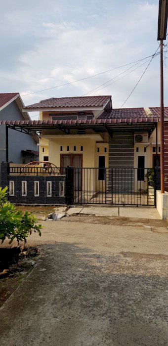 Dijual Rumah Tipe 54/94 di Johor Medan