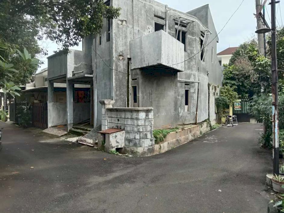 Dua lantai Finishing Kembang Larangan