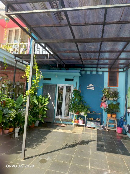 Dijual Rumah Cantik 2 lantai siap huni Pinang Tangerang