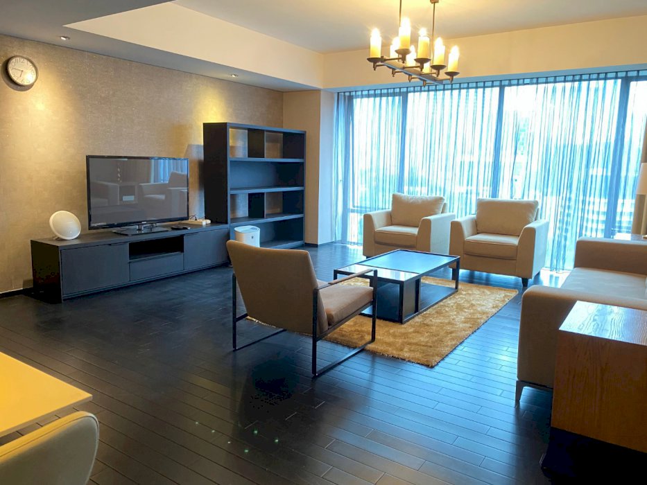 Jual BU Apt Verde Kuningan lt 12, 3 BR furnished, pet. Nego sampe deal