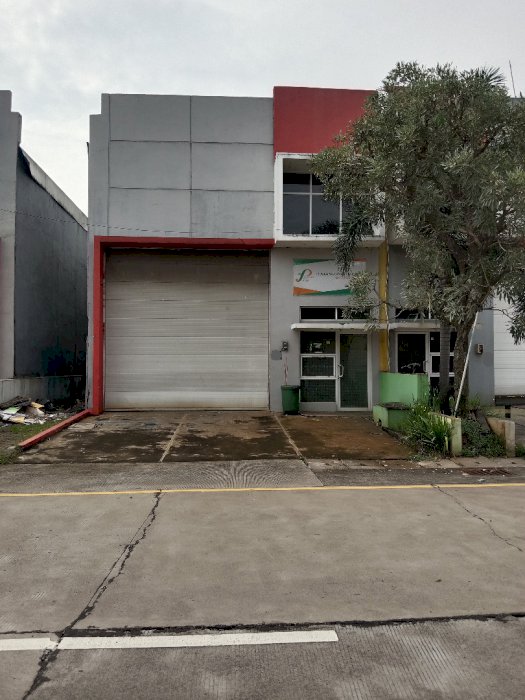 Disewakan Gudang Luas Tanah 250 M2 Di Bizzpark - Kopo !