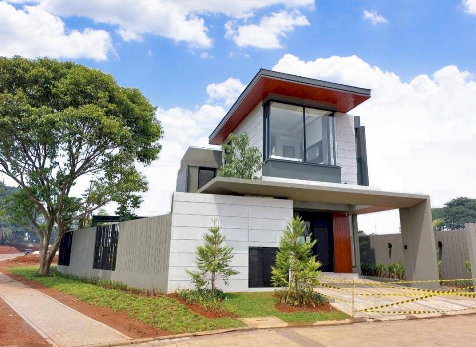 rumah mewah minimalis modern 2Lt di jantung kota