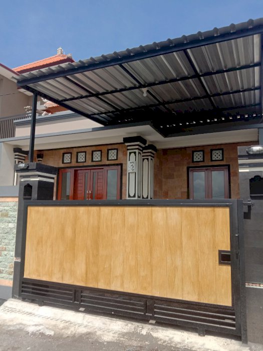 Dijual rumah baru di batubulan