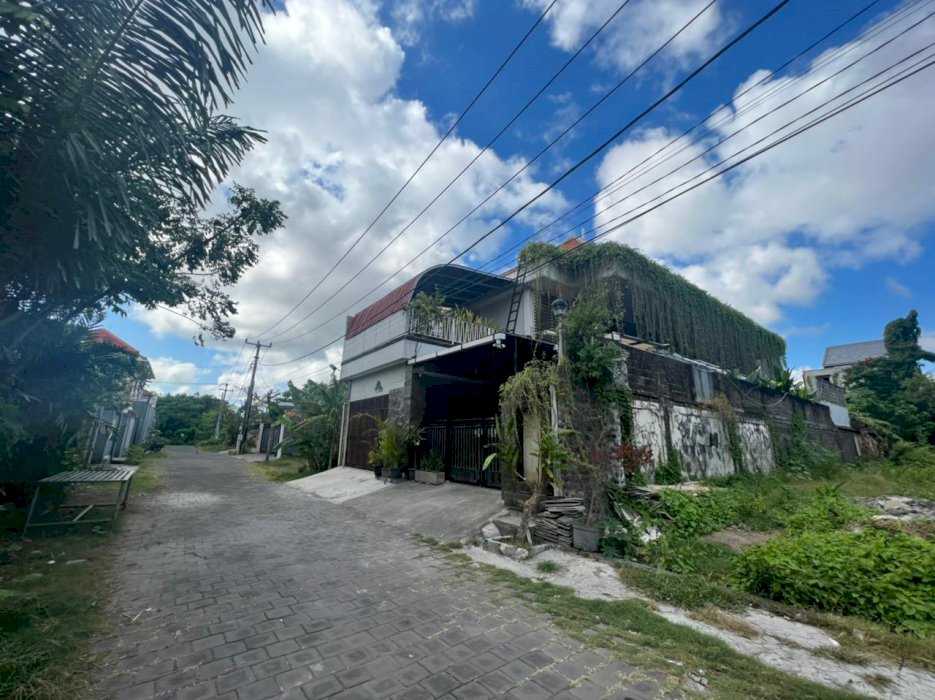 Dijual tanah pribadi lingkungan villa elit Kuta dekat RS siloam