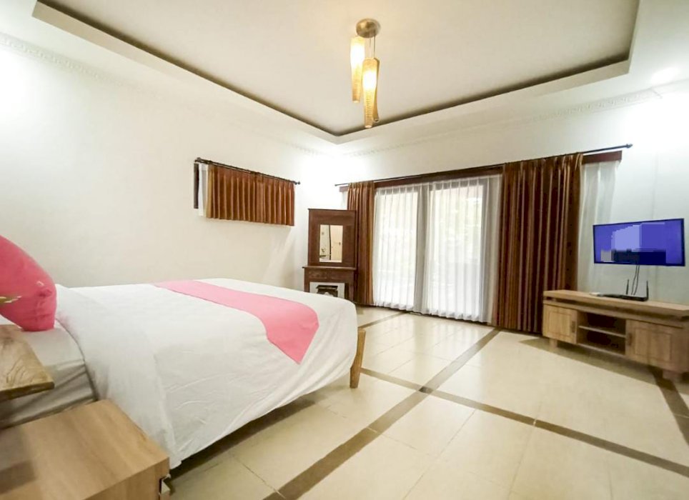 Dijual cepat villa 2 unit 5,5m kerobokan Bali