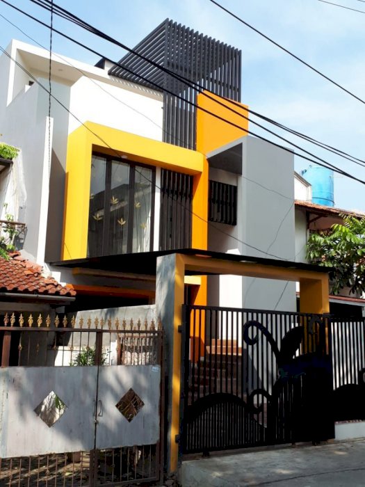Jual Rumah 3 lantai model split level