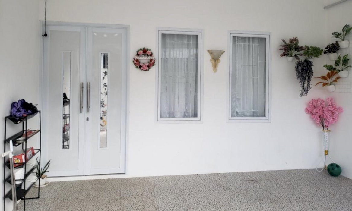 Rumah 2Lantai masuk mobil