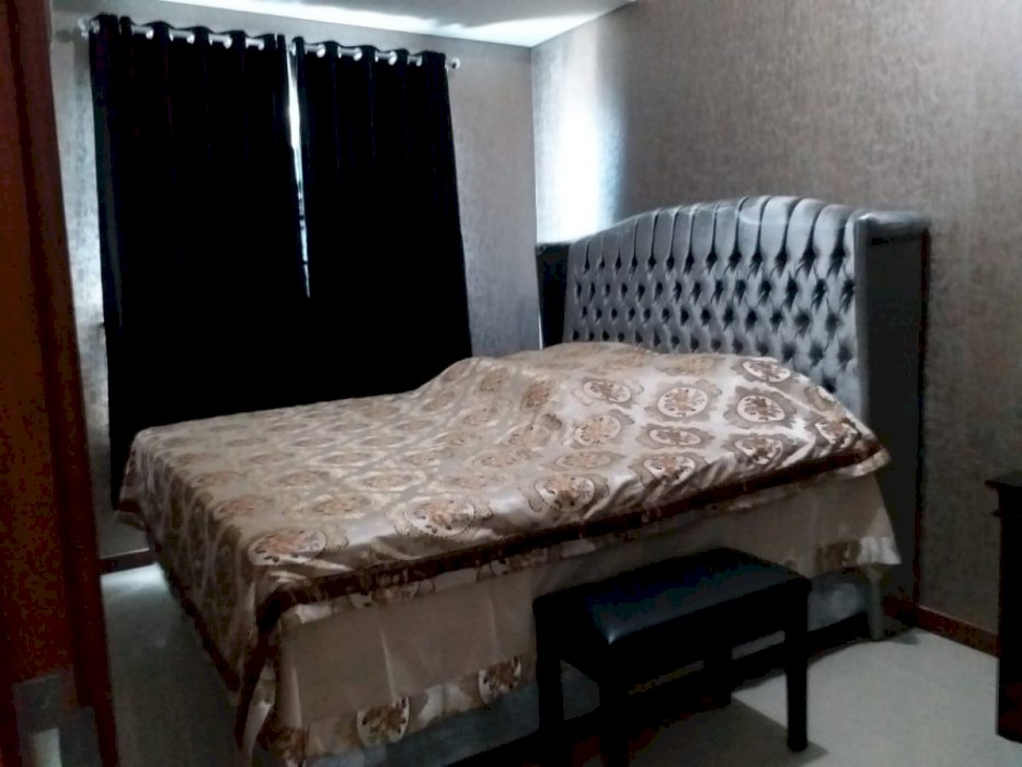 Disewakan 1 BR furnish condominium green bay Pluit