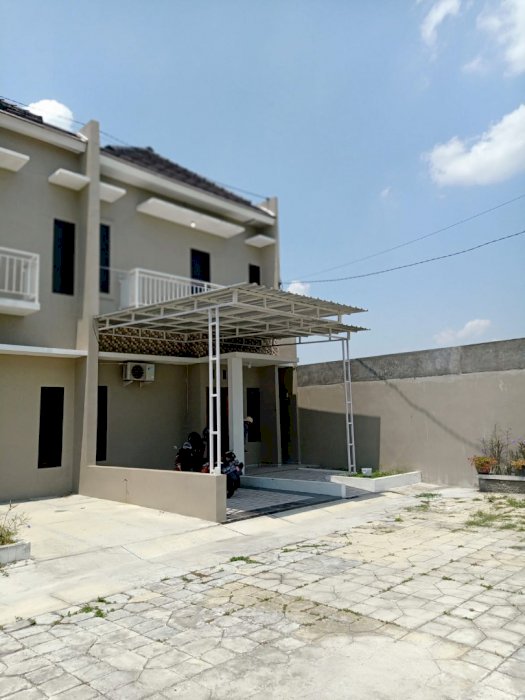 DI JUAL RUMAH PERUM NEW LEGIAN RESIDENCE 2 LANTAI DI SOLO RAYA