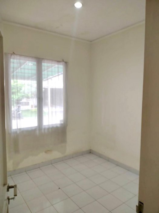 DI SEWAKAN RUMAH DI SEVILLA BSD TANGERANG SELATAN