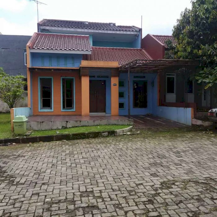 Rumah dg halaman luas, Ciomas Hills