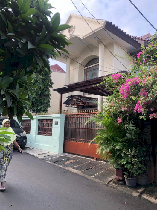 Rumah Cantik di Seberang Mall Kota Casablanca Tebet