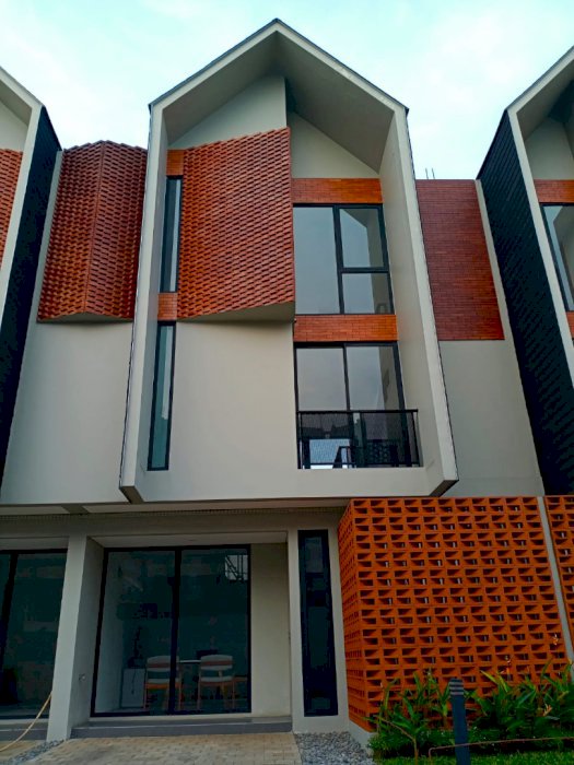 Rumah Siap huni 3 lantai berkonsep Skandinavia dekat Bintaro Jaya