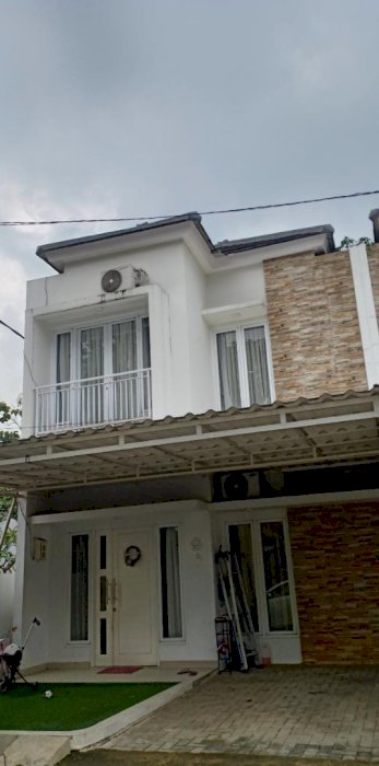 Rumah 2 lantai di kawasan bsd
