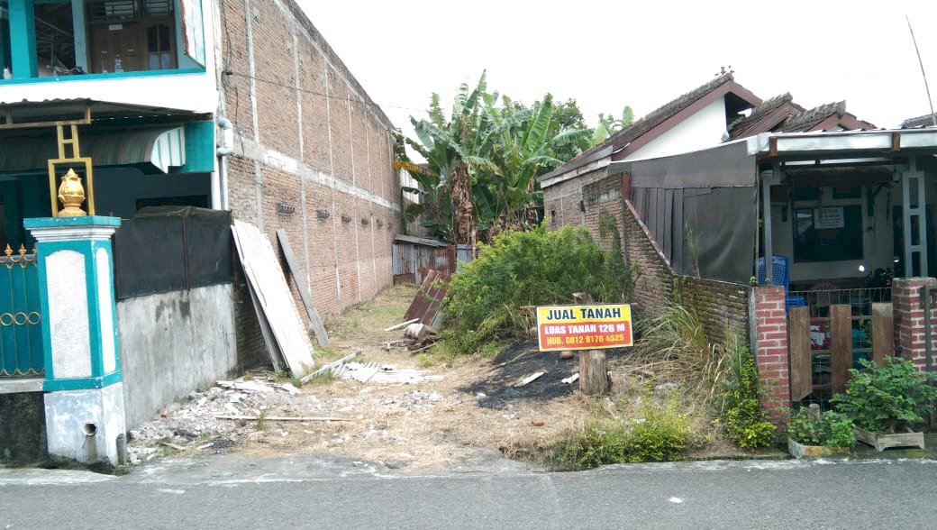 DI JUAL TANAH KOSONG LOKASI STRATEGIS DI JEBRES SURAKARTA JAWA TENGAH