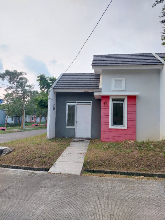 BU 2  unit rumah HOOK depan belakang di Serang Banten