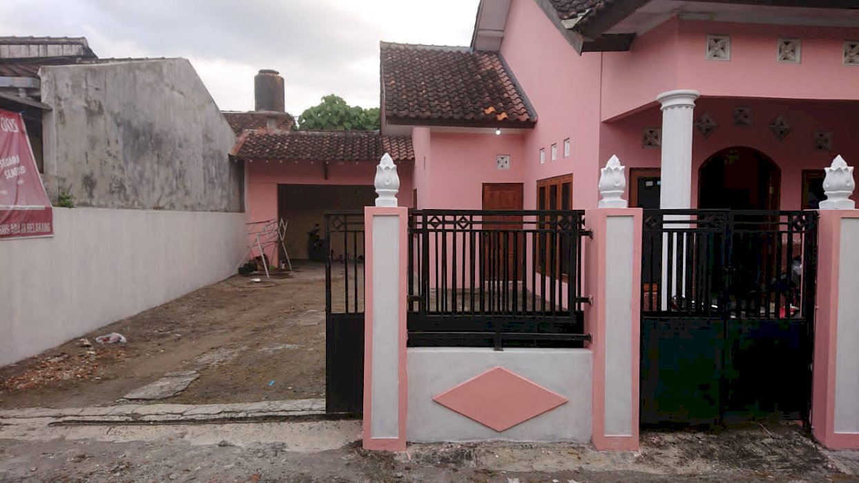 DIJUAL RUMAH CANTIK TIMUR PEMDA SLEMAN