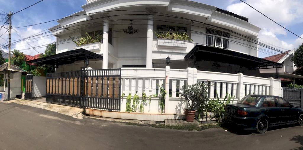 Rumah Pilar  Daerah Tangerang Karawaci