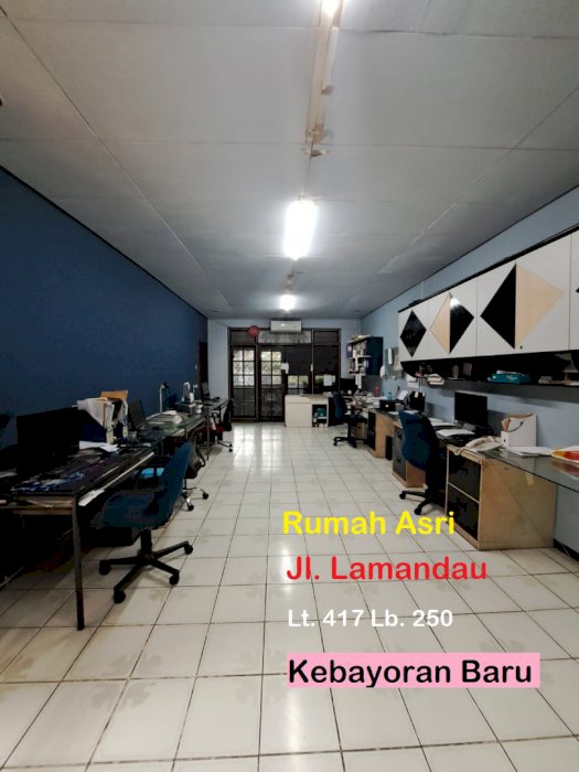 Rumah Lama Area Elit Jl. Lamandau, Kebayoran Baru