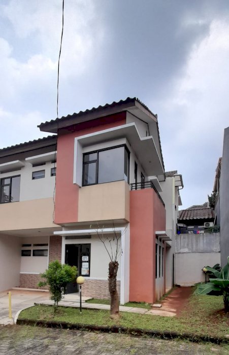 DI JUAL RUMAH MEWAH DI PERUMAHAN DIAMOND RESIDENCE