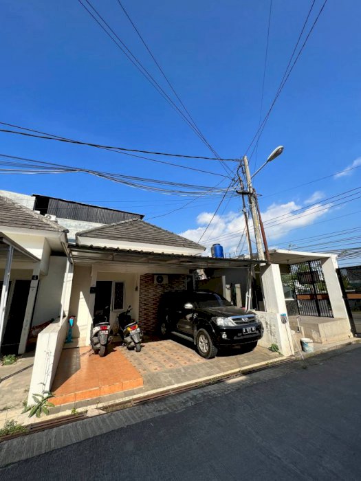 Rumah Cluster di CIkoneng ters Buah Batu Dijual Beserta Isinya