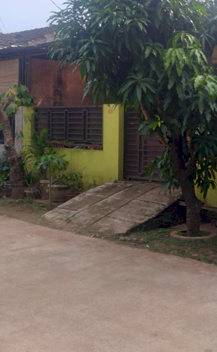 Rumah dekat Tol Jelupang BSD di jual BU