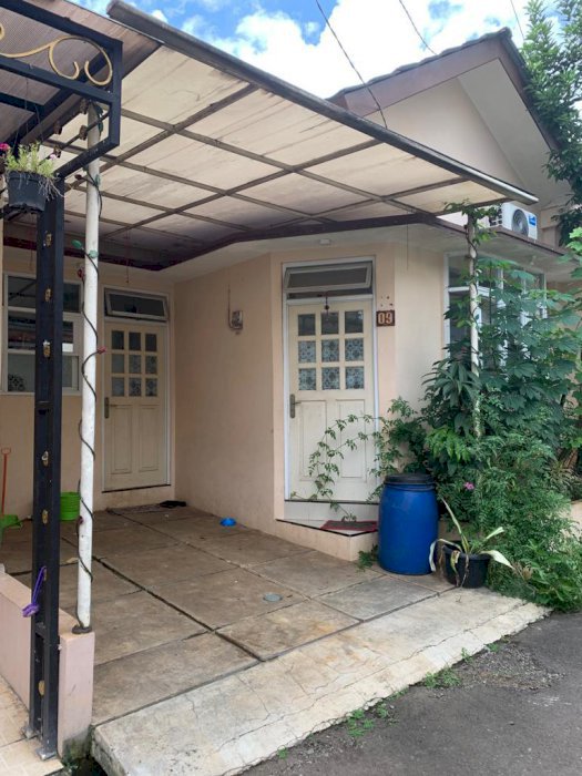 Dijual rumah minmalis di cinere depok