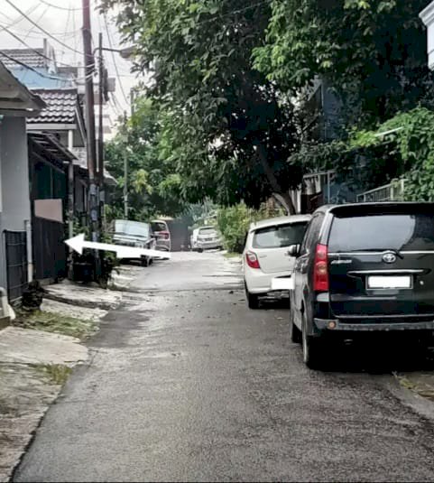 Rumah dijual dekat pasar modern BSD