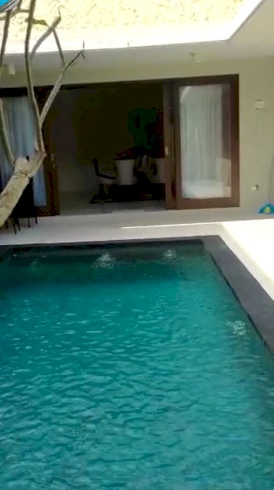 Villa menarik mumbul Nusa 2 bali gedong Sari Jimbaran