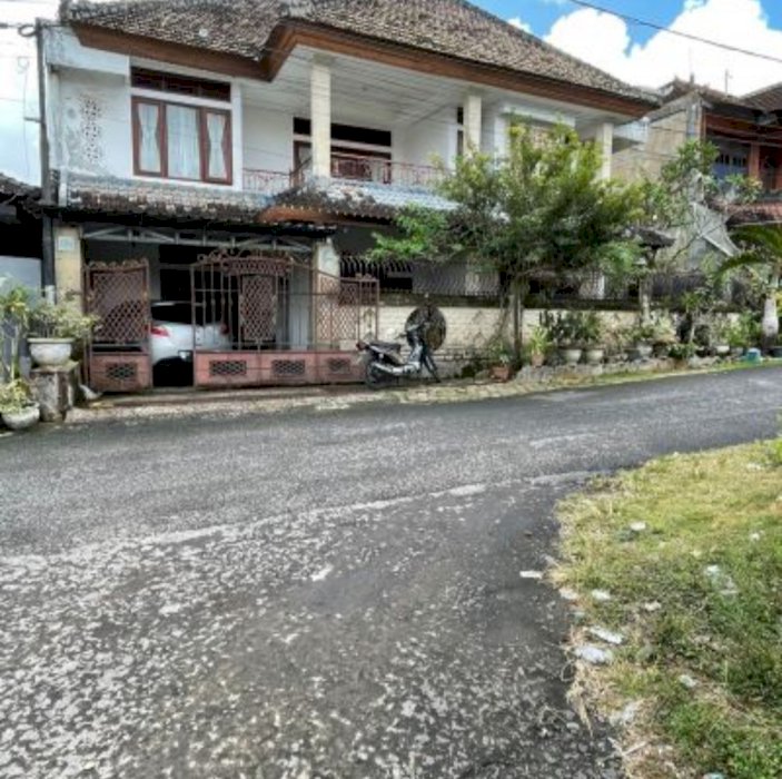 Jual rumah vila di bali