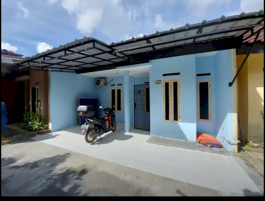 Rumah Pondok Aren Kebantenan Tangsel