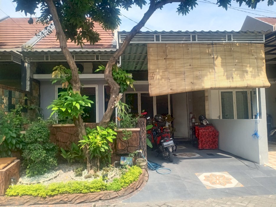 Di jual rumah 1 1/2 lantai,full renof lokasi buduran sidoarjo 950 juta
