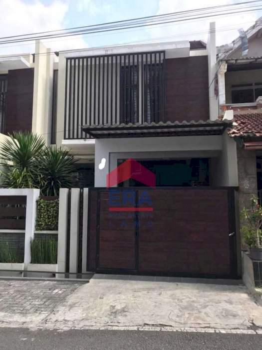 Dijual Rumah di Jalan Candi Agung Malang