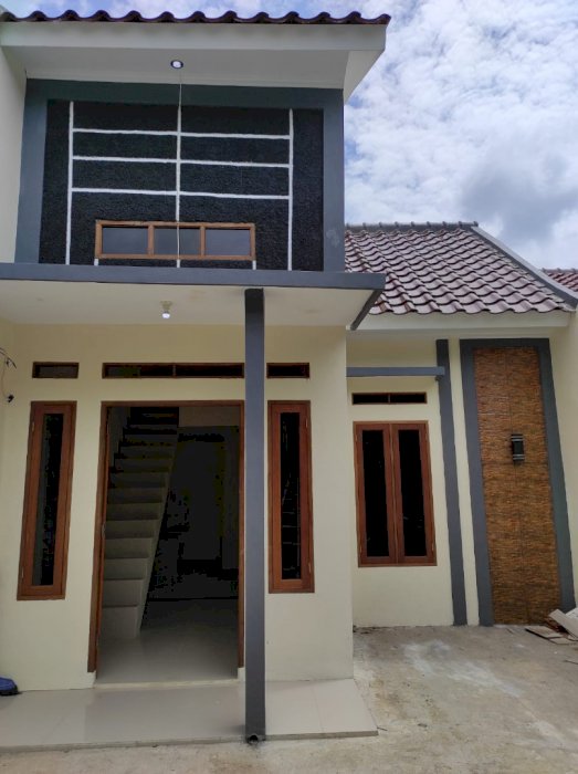 Rumah mezanine murah meriah cas di dalam cluster