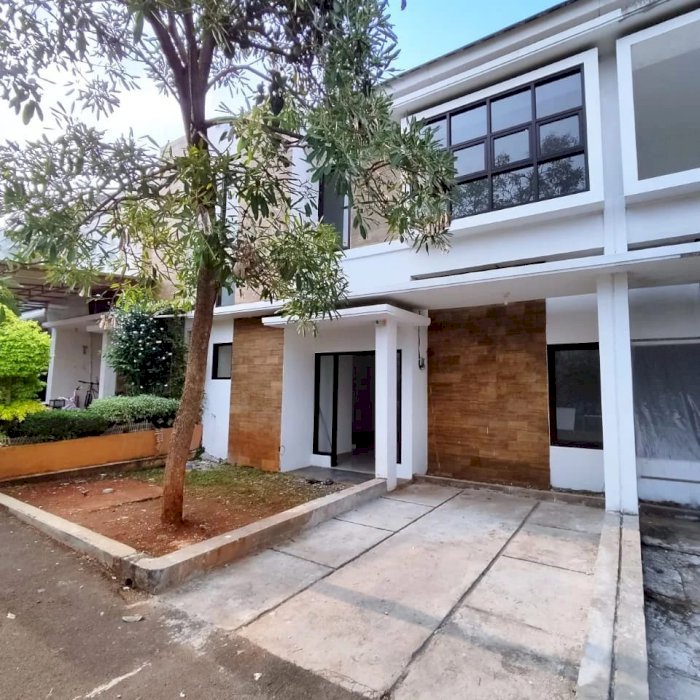 Rumah mewah dua lantai dekat STAN Bintaro harga terjangkau