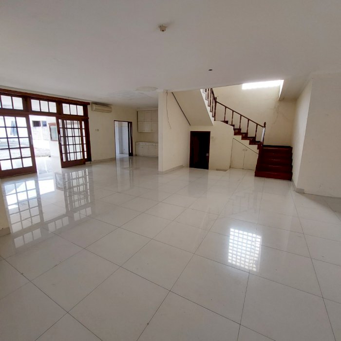 FOR RENT BIG HOUSE 2 STOREY AT TULUDONG BAWAR NEAR SCBD SUDIRMAN