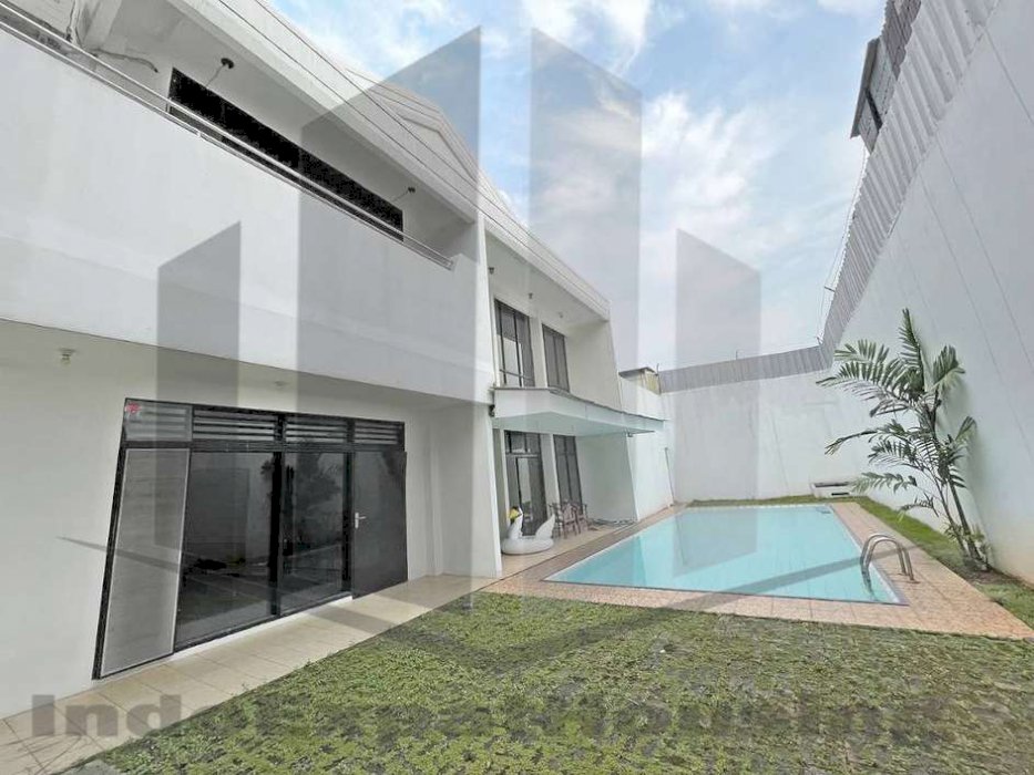 Dijual Cepat Rumah Di Area Kemang/Bangka SSI340