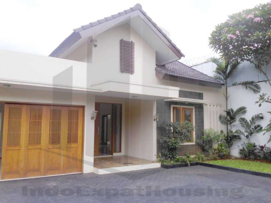 Disewakan Rumah Luas Di Area Cipete/Cilandak SSI 339