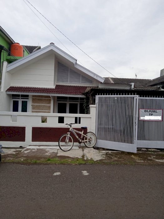 Jual Rumah Terawat Di Komp. Kawaluyaan Indah - Soetta !
