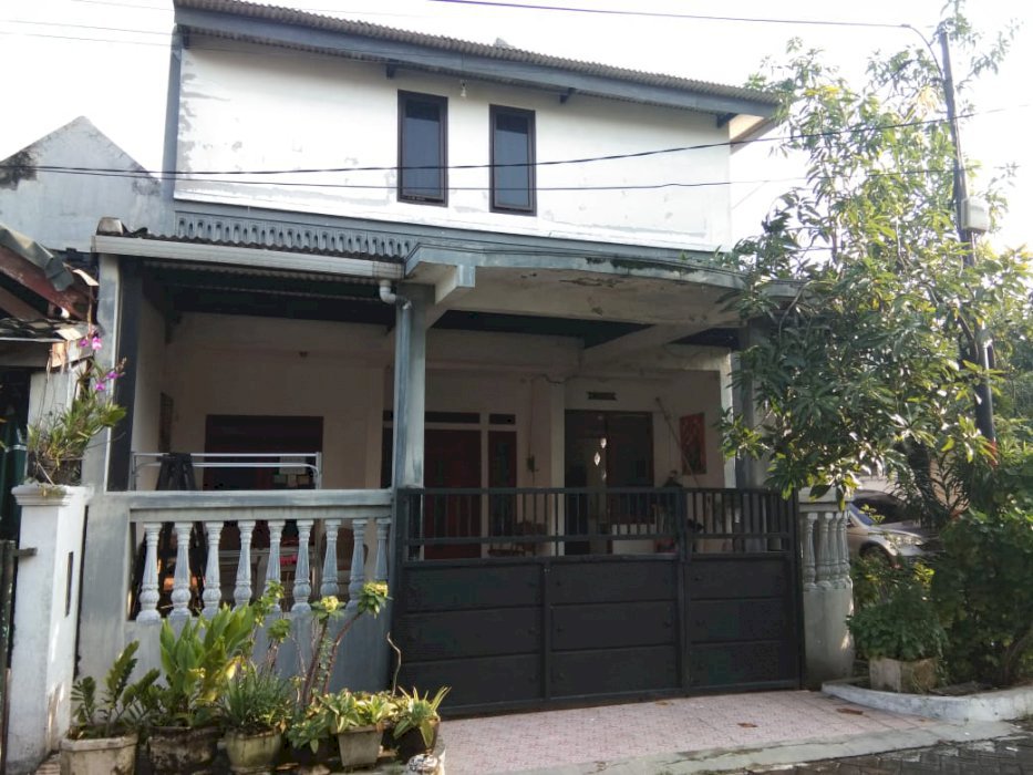 Rumah 2 Lantai Tengah KOTA SIDOARJO