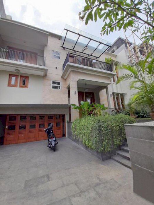 Disewakan Rumah Bisa Untuk Silent Office Di Senopati/SCBD SSI016