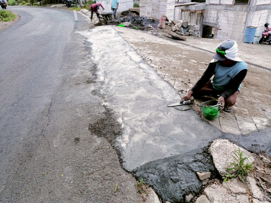 Hunian / villa di kawasan batu