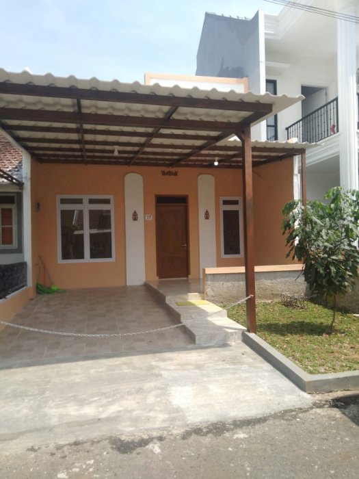 DI JUAL RUMAH SENTUL CITY
