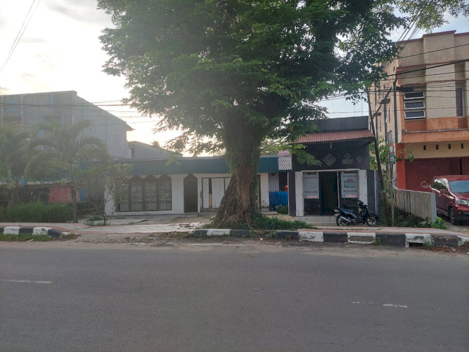 Jual rumah dan tanah di kota sorong